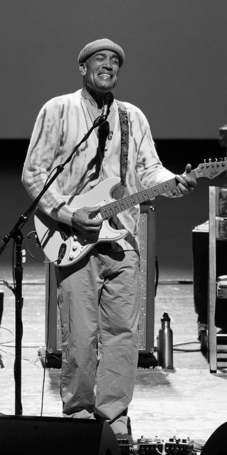 ben harper performing with guitar on the cfa mainstage.